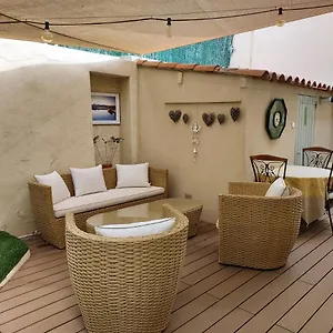 Rez-de-chaussée Privatif Spacieux 3* D'une Centre Appartement Hyères