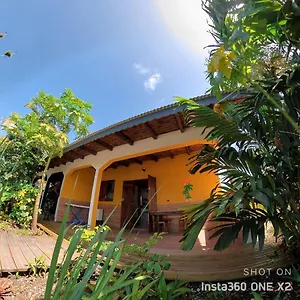 Petite Maison Toute Equipee Pour Deconnexion En Pleine Nature Hébergement de vacances Anse-Bertrand